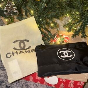 Gorgeous Chanel CC black pouch GWP